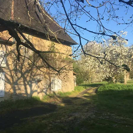 En Pleine Campagne Au Bord De La Riviere Semesterbostad *