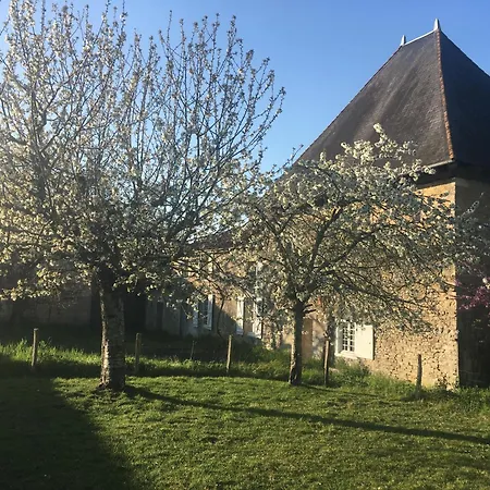 En Pleine Campagne Au Bord De La Riviere Semesterbostad *